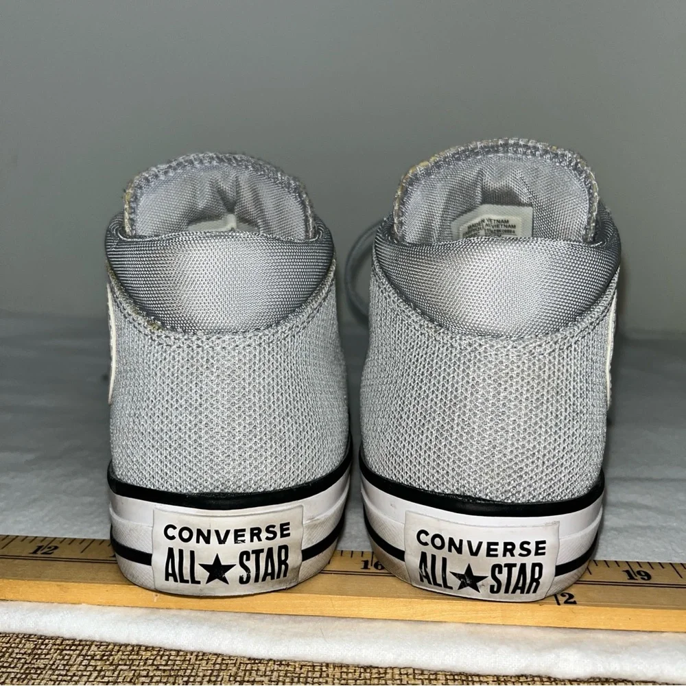 Converse Hightops Size 7 Worn Twice nice lining Lt gray mesh Breathable fabric. - Picture 4 of 10
